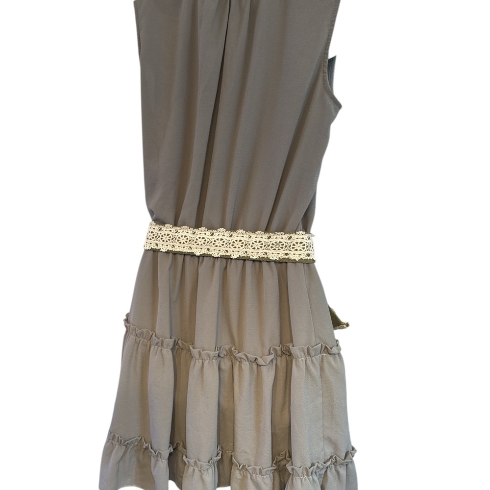 Gray Tiered Ruffled Midi Sundress with V-Neck - Picture 2 of 3